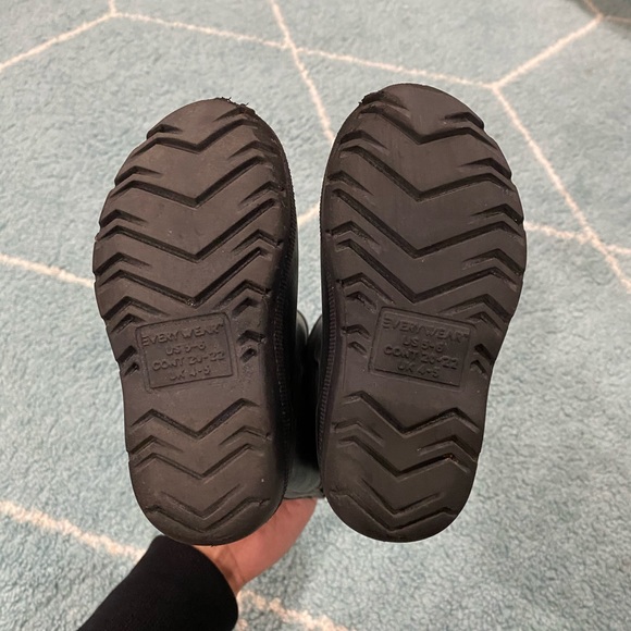 *SOLD* Totes Toddler Rain boots - Picture 5 of 6